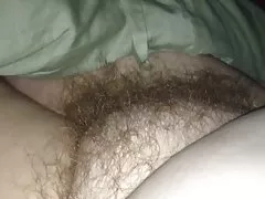 Paljastavad wifes pehmed karvased looduslik karvane kubemekarvu bush.
