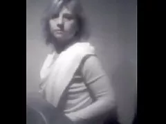 WC peidetud nukk