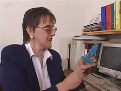 Suured tissid karvane küps õpetaja masturbation pt1