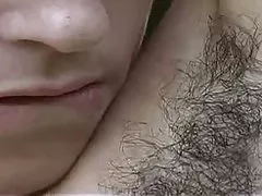 Seksikas tüdruk, väga karvane piimjas rinnad