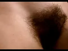 Karvane koduperenaine