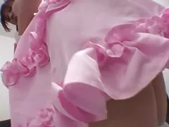 Valge teddy kõrvus iludus saab tuss fondled diivan